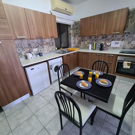 Spacious Seafront Apt Next To Sliema-Valeta Ferry Ngoại thất bức ảnh