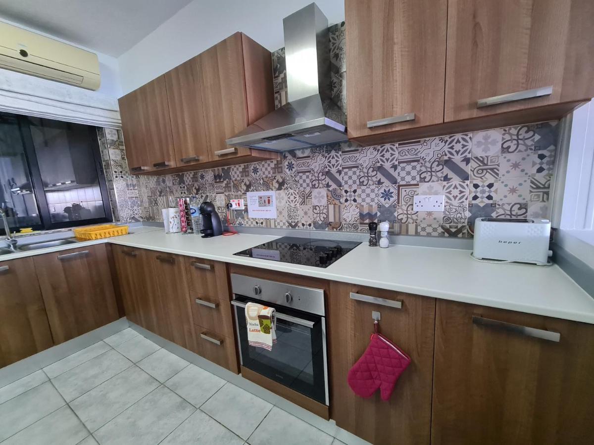 Spacious Seafront Apt Next To Sliema-Valeta Ferry Ngoại thất bức ảnh