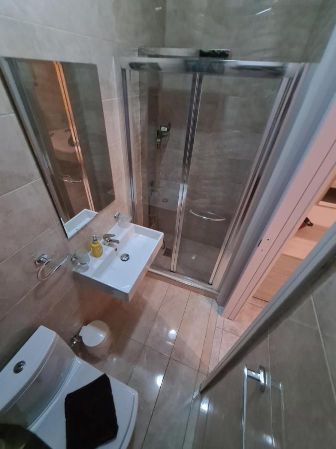 Spacious Seafront Apt Next To Sliema-Valeta Ferry Ngoại thất bức ảnh